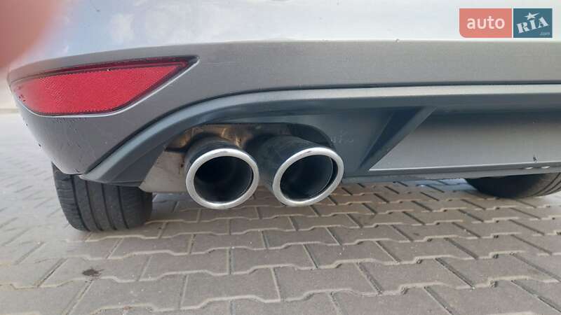 Універсал Volkswagen Golf 2015 в Києві