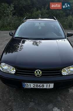 Универсал Volkswagen Golf 2003 в Гадяче