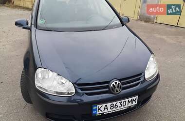 Хетчбек Volkswagen Golf 2005 в Києві