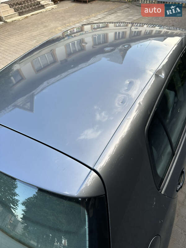 Хэтчбек Volkswagen Golf 2004 в Надворной