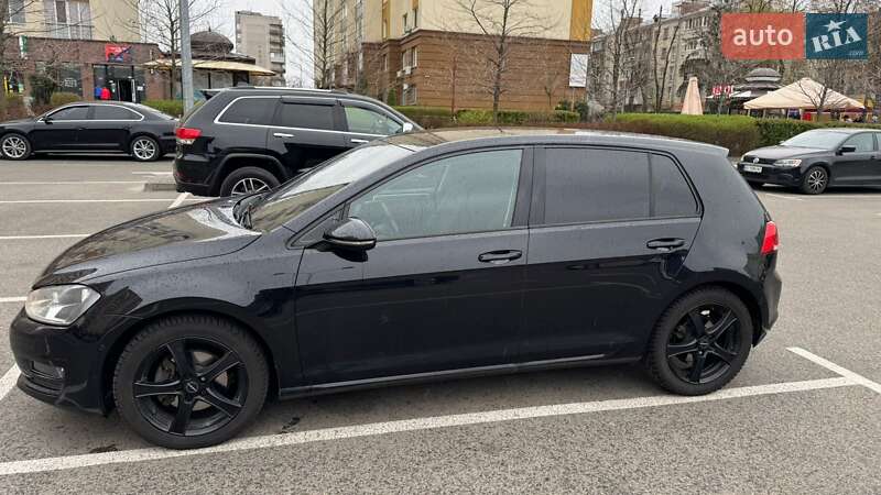 Хетчбек Volkswagen Golf 2014 в Чернігові