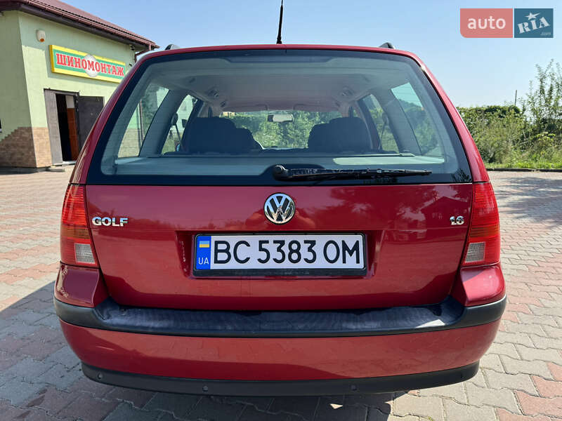Универсал Volkswagen Golf 2002 в Львове