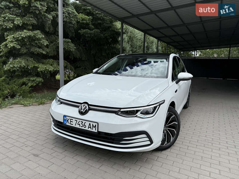 Хетчбек Volkswagen Golf 2022 в Павлограді