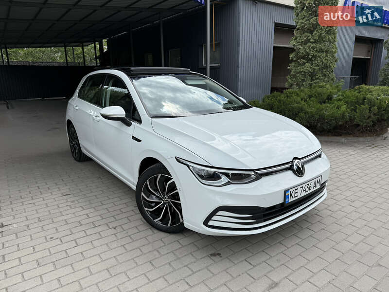 Хетчбек Volkswagen Golf 2022 в Павлограді