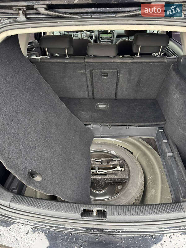 Универсал Volkswagen Golf 2010 в Житомире
