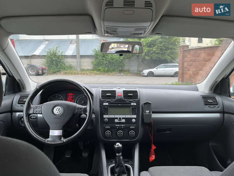 Універсал Volkswagen Golf 2008 в Рівному