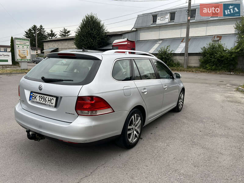 Універсал Volkswagen Golf 2008 в Рівному