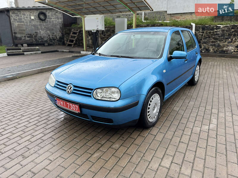 Volkswagen Golf 2003