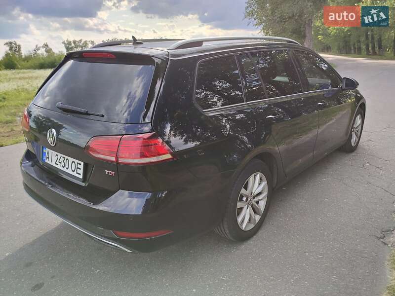 Универсал Volkswagen Golf 2017 в Бородянке