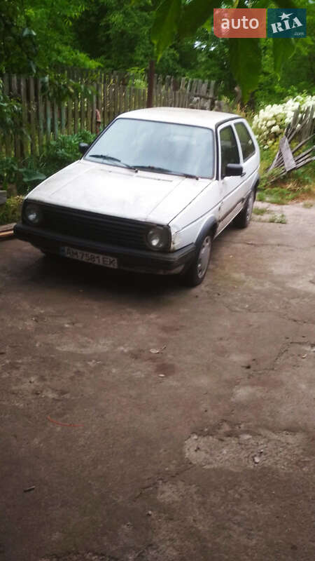 Хэтчбек Volkswagen Golf 1990 в Житомире
