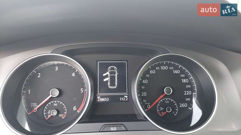 Універсал Volkswagen Golf 2015 в Києві