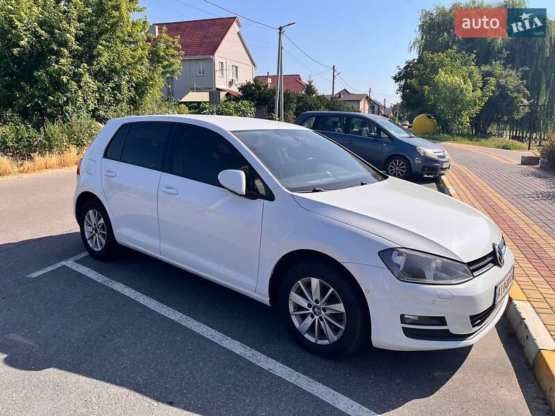 Хетчбек Volkswagen Golf 2012 в Гостомелі
