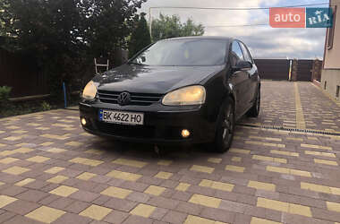 Універсал Volkswagen Golf 2004 в Березному