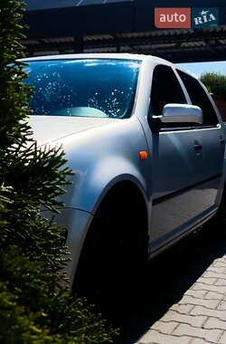 Хэтчбек Volkswagen Golf 1999 в  фото 5 Хэтчбек Volkswagen Golf 1999 в
