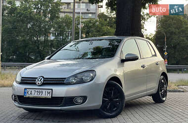 Хэтчбек Volkswagen Golf 2012 в Киеве