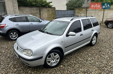 Универсал Volkswagen Golf 2003 в Стрые