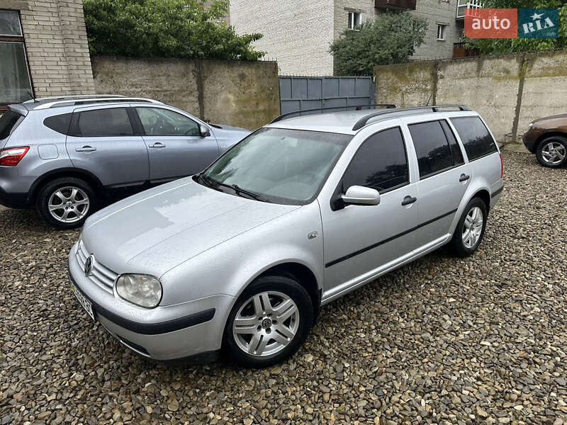 Volkswagen Golf 2003