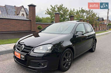 Хэтчбек Volkswagen Golf 2008 в Киеве