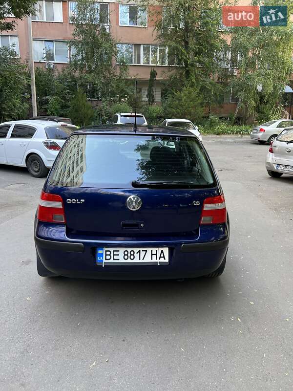 Хетчбек Volkswagen Golf 2003 в Одесі