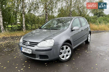 Хэтчбек Volkswagen Golf 2004 в Калуше