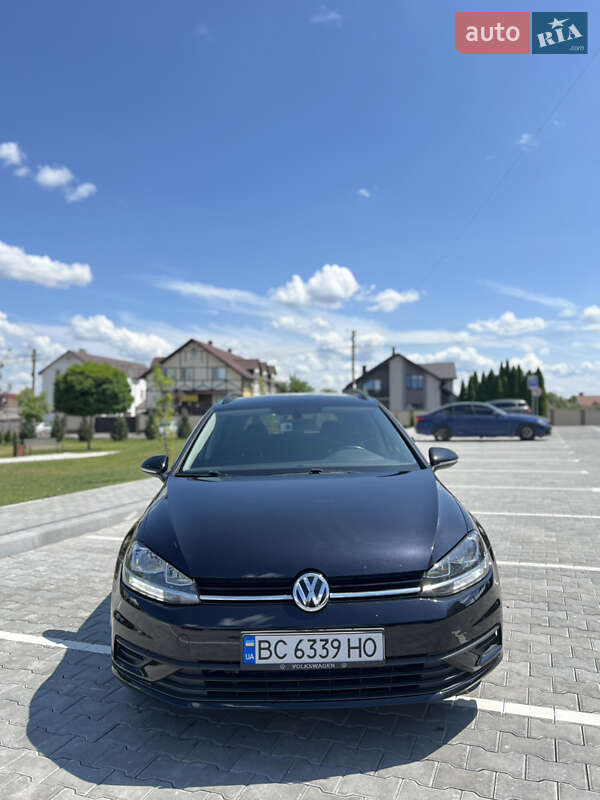 Универсал Volkswagen Golf 2019 в Львове
