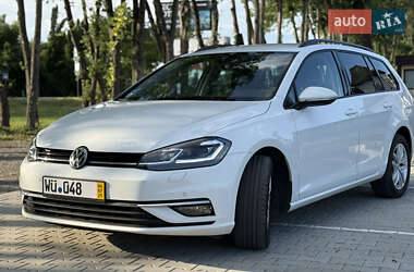 Универсал Volkswagen Golf 2017 в Стрые