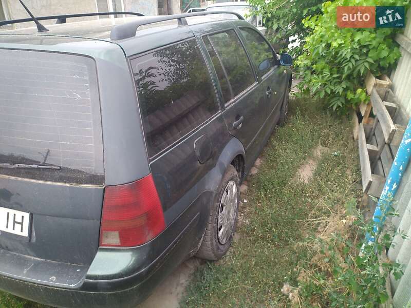 Універсал Volkswagen Golf 1999 в Бару