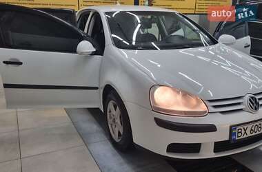 Хэтчбек Volkswagen Golf 2008 в Косове
