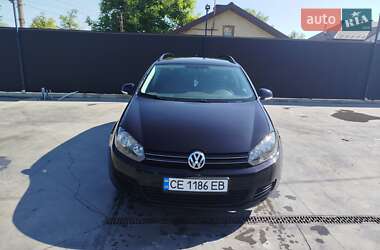 Універсал Volkswagen Golf 2010 в Чернівцях
