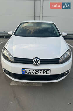 Хэтчбек Volkswagen Golf 2010 в Киеве