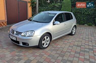 Хэтчбек Volkswagen Golf 2008 в Мукачево