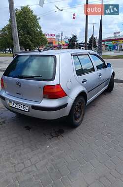 Хетчбек Volkswagen Golf 2001 в Харкові