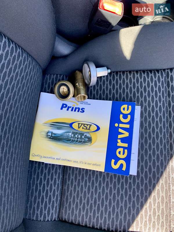 Хэтчбек Volkswagen Golf 2009 в Виннице