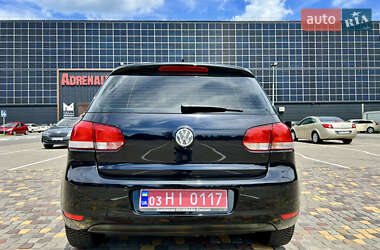 Хэтчбек Volkswagen Golf 2009 в 