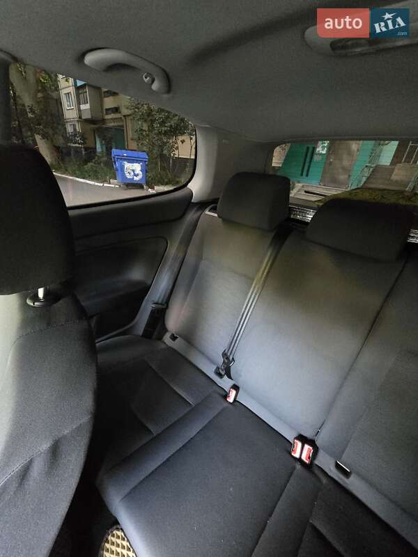 Хэтчбек Volkswagen Golf 2005 в Одессе