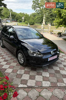 Хетчбек Volkswagen Golf 2013 в Чернівцях