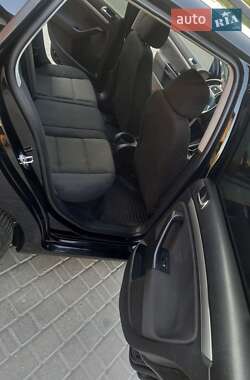 Універсал Volkswagen Golf 2009 в 