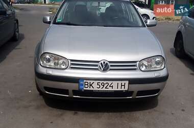 Хетчбек Volkswagen Golf 2003 в Ладижині