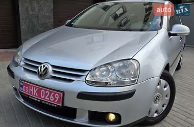 Хэтчбек Volkswagen Golf 2005 в Тернополе