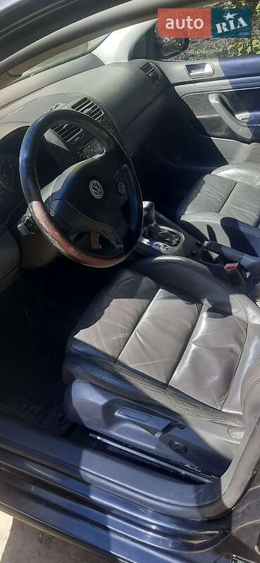 Хэтчбек Volkswagen Golf 2006 в Славянске