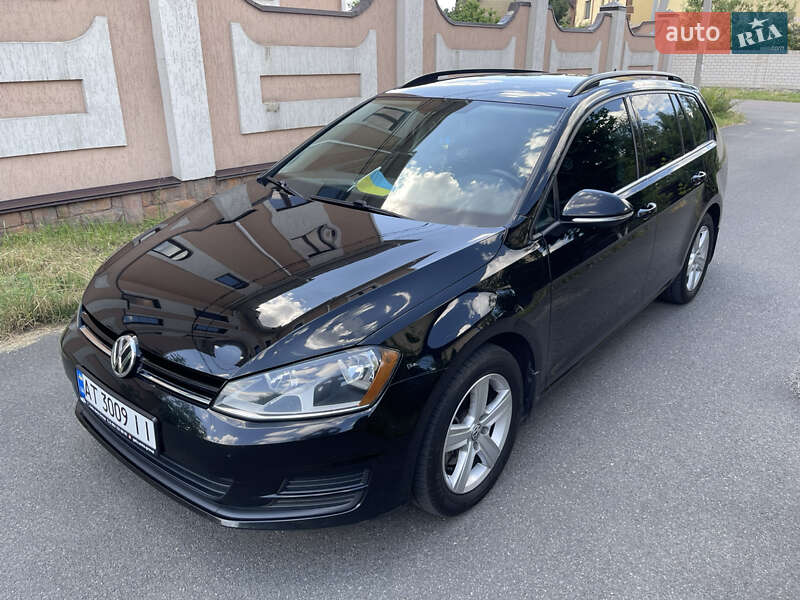 Универсал Volkswagen Golf 2015 в Киеве