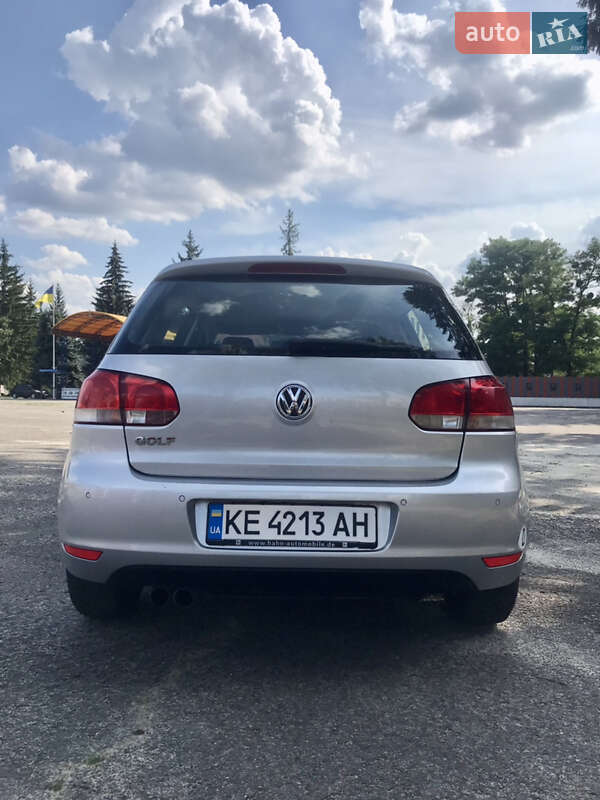 Хетчбек Volkswagen Golf 2009 в Валках