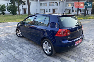Хетчбек Volkswagen Golf 2005 в Луцьку