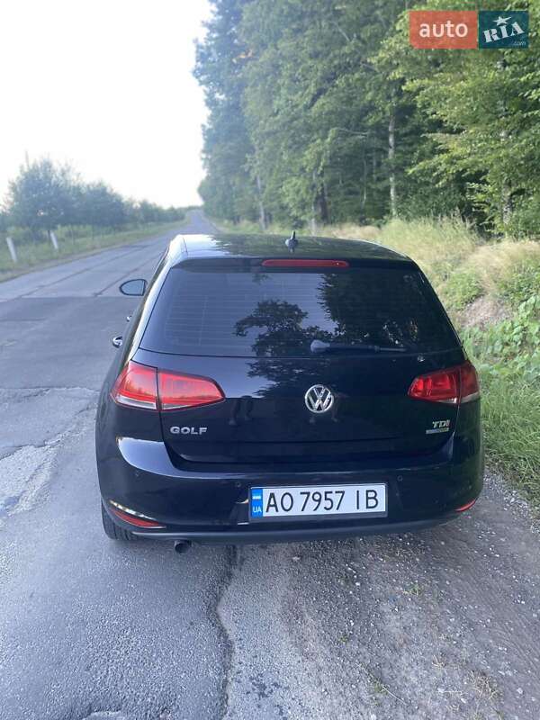 Хетчбек Volkswagen Golf 2013 в Мукачевому