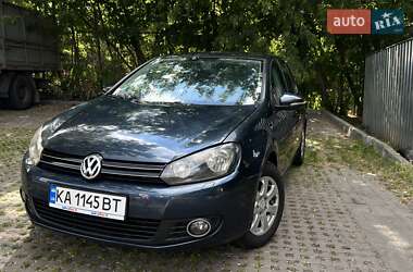 Хэтчбек Volkswagen Golf 2009 в Киеве