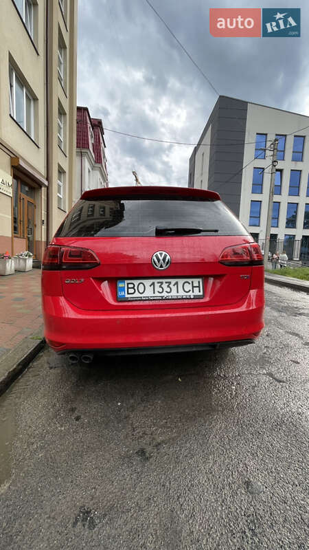 Універсал Volkswagen Golf 2015 в Тернополі