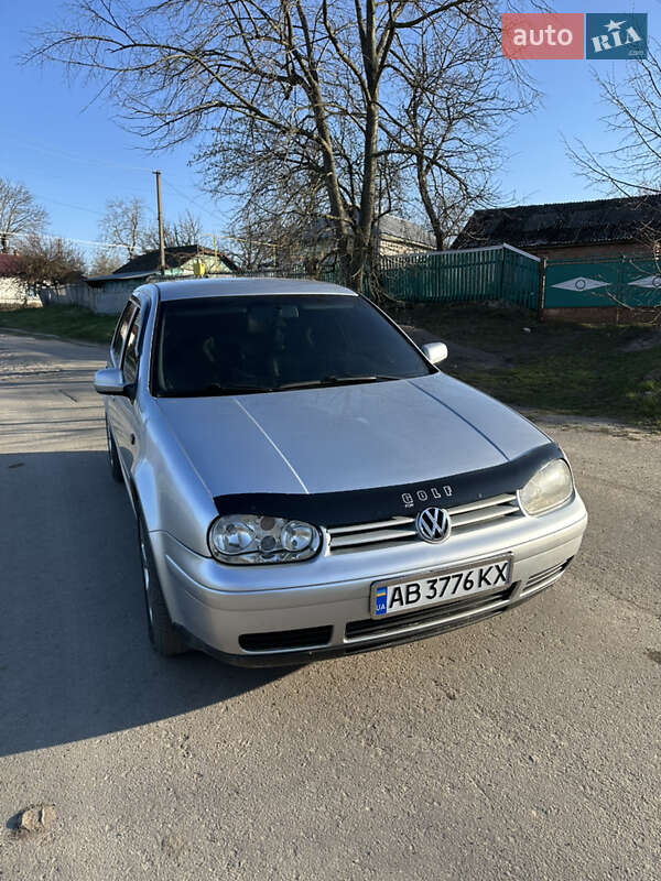 Volkswagen Golf 2001