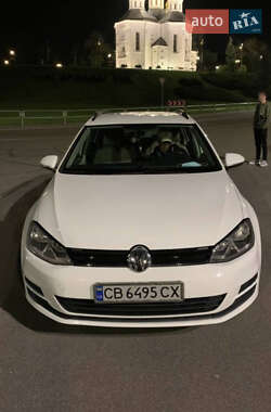 Универсал Volkswagen Golf 2015 в Чернигове