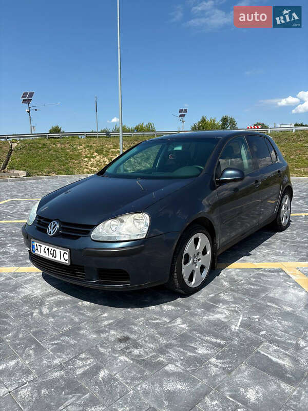Volkswagen Golf 2004