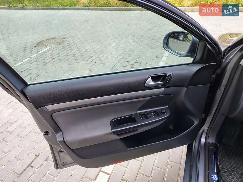 Универсал Volkswagen Golf 2008 в Львове